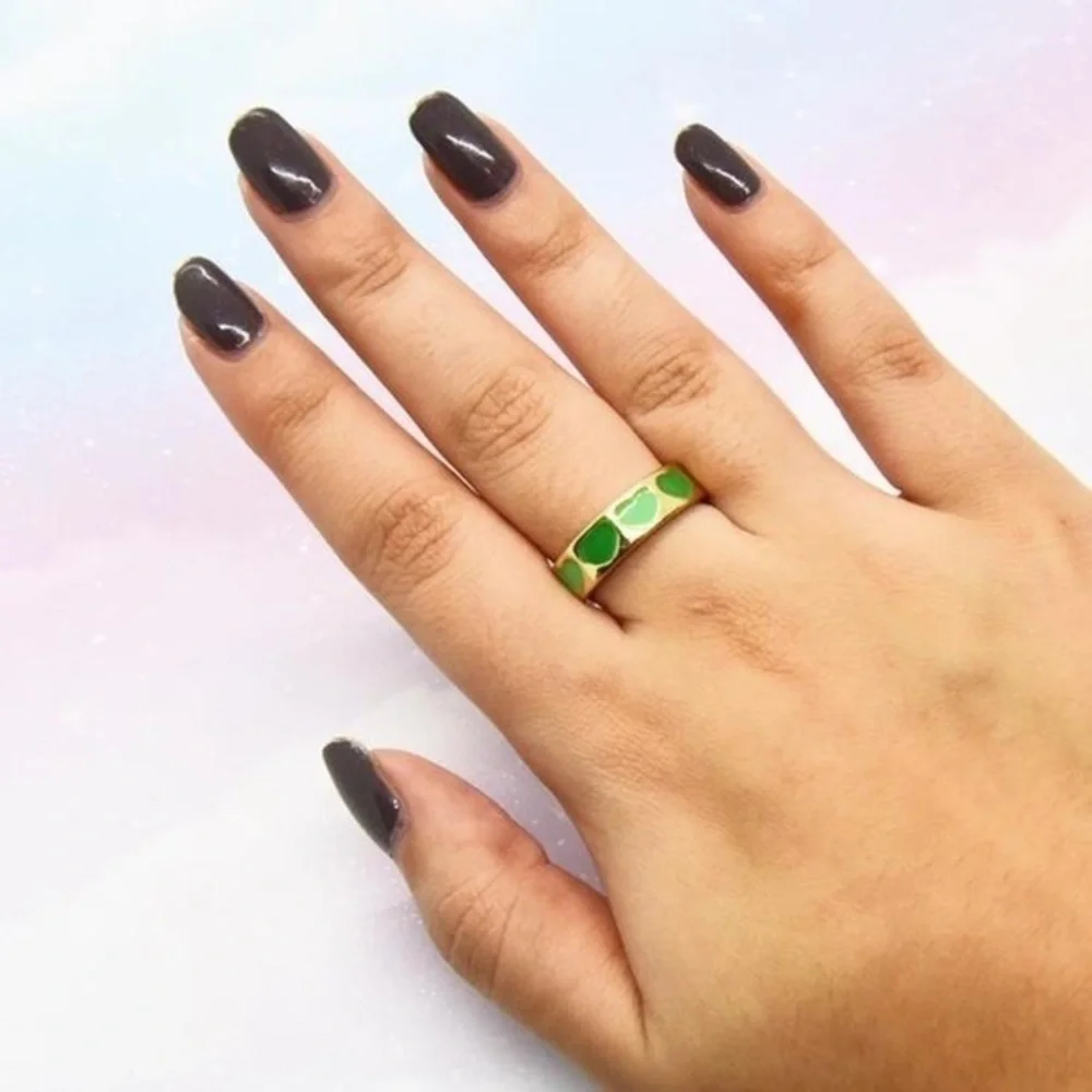 Size 7 Gold Green Heart Ring